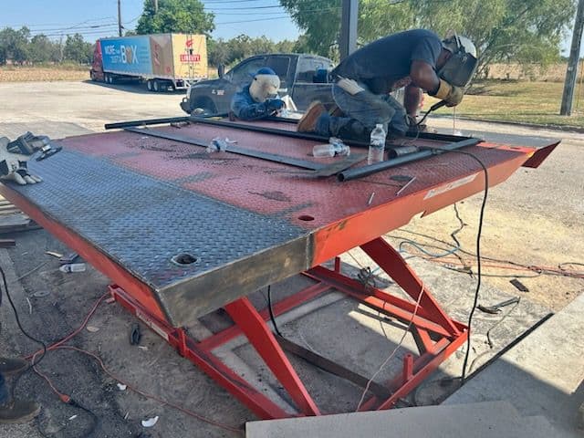 Gallery photos for Expert Welding Revamps Scissor Lifts in Taylor: Image #1